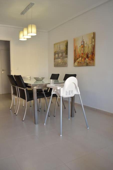 Apartamento Junto A Playa Y Cerca De Campo De Golf El Perellonet Luaran gambar