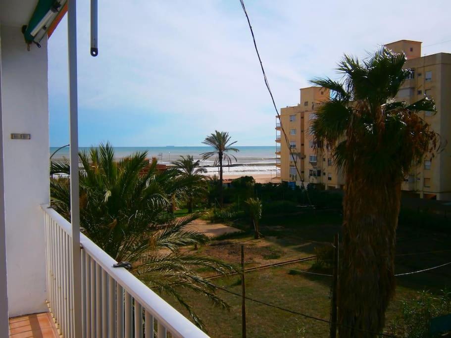 Apartamento Junto A Playa Y Cerca De Campo De Golf El Perellonet Luaran gambar